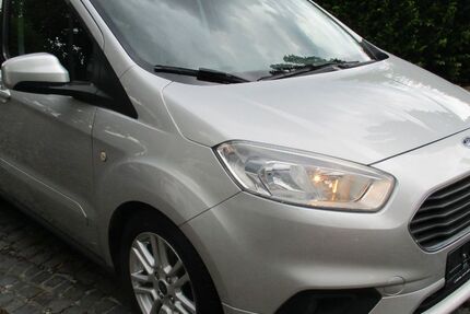 Ford Tourneo Courier 91.600 km 8.490 &euro; Sinzig-Löhndorf 53489
