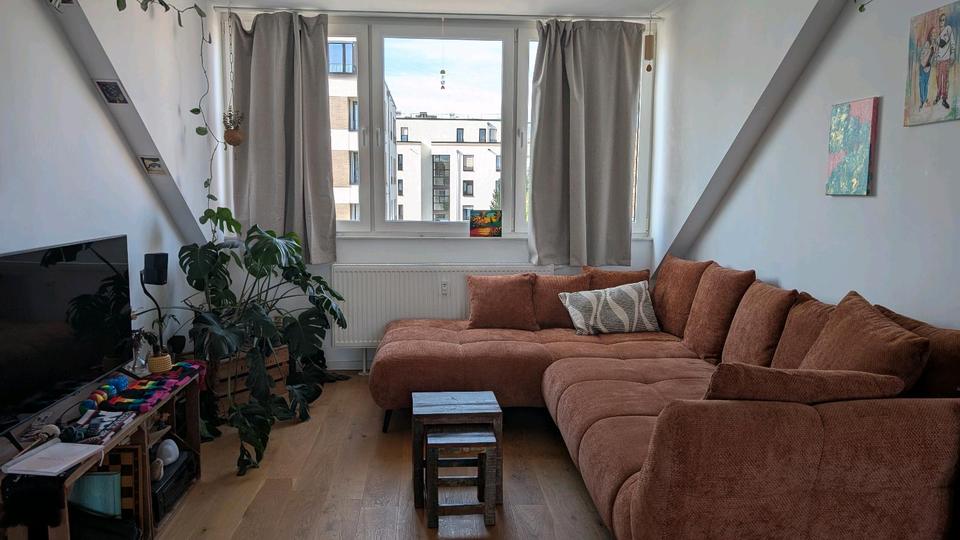 Dachgeschoßwohnung Köln Rodenkirchen - 2 Zimmer, 80 m&sup2;, 1.550&euro; | Angebot:27598711