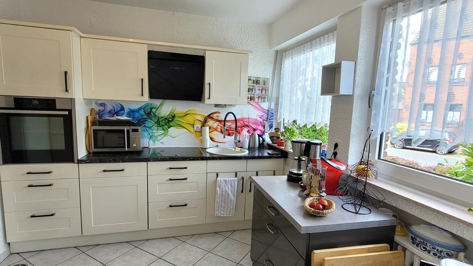 Zweifamilienhaus in Selm 183 qm OG vermietet EG frei 889 qm insg.