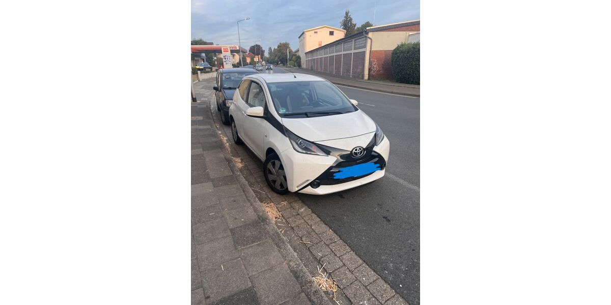 Toyota Aygo (X) 120.000 km 7.000 &euro; Düren 52353