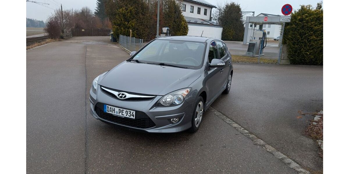 Hyundai i30 158.000 km 5.999 &euro; Erdweg 85253