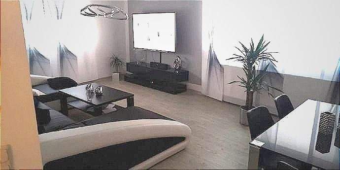 4 - Zimmerwohnung ohne Balkon im 1. Obergeschoss Gäste-WC Kellerraum PKW-Stellplatz