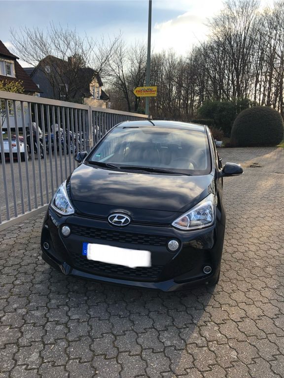 i10