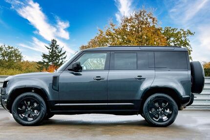 Land Rover Defender 22.779 km 79.890 € Hamburg-Rellingen 25462