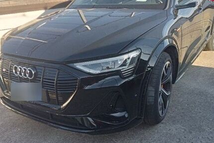 Audi e-tron 58.400 km 38.940 &euro; Wackersdorf 92442