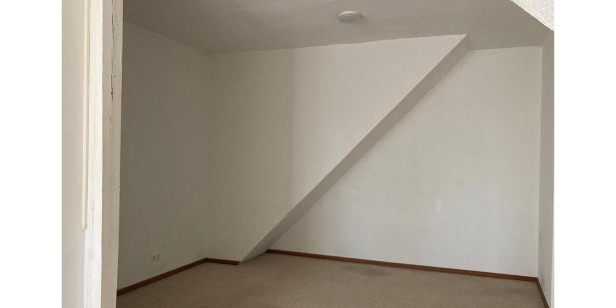 Etagenwohnung Haselbachtal - 2 Zimmer, 70 m&sup2;, 490&euro; | Angebot:26089876