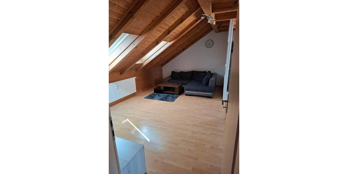 Dachgeschoßwohnung Scheßlitz - 2 Zimmer, 67 m&sup2;, 520&euro; | Angebot:26067012