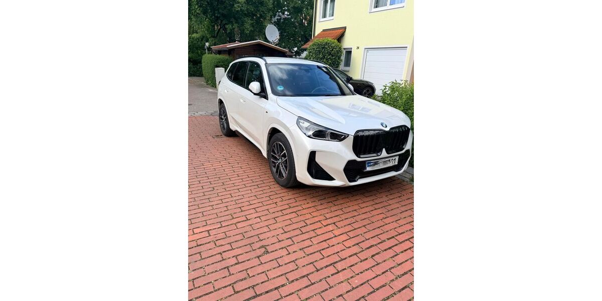 BMW X1 28.500 km 3.350 &euro; Garching 85748