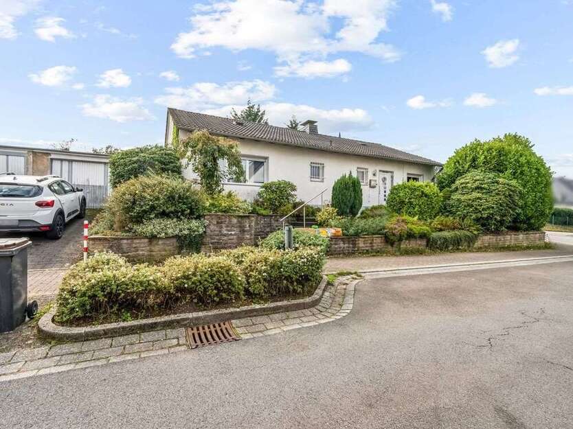 Haus zum Kaufen in Wermelskirchen 379.000 € 105 m² 3 zimmer