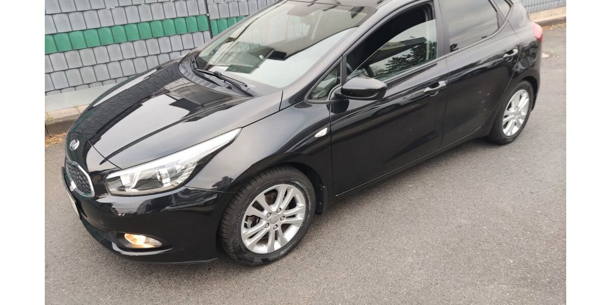Kia ceed / Ceed 66.500 km 9.980 &euro; Koblenz 56070