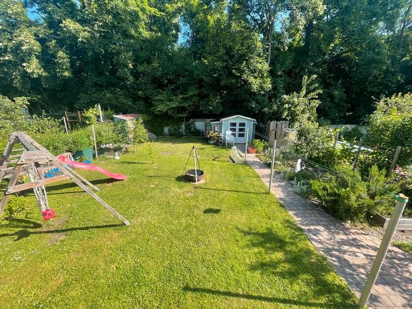 Gepflegte Doppelhaushälfte mit 5 Zimmern zu vermieten