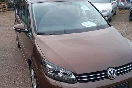 VW Touran 128.200 km 7.590 &euro; Lübeck 23568
