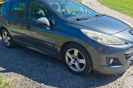 Peugeot 207 196.000 km 1.650 &euro; Neufahrn 85375