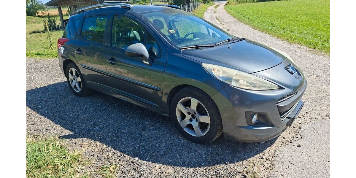 Peugeot 207 196.000 km 2.200 &euro; Neufahrn 85375