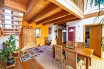 Wohnen im Grünen - Charmantes Holzhaus mit Wintergarten, Galerie und idyllischem Garten - Einfamilienhaus Neukirchen beim Heiligen Blut | Angebot:26948792