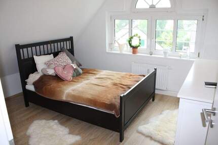 Stilvolle 3-Zimmer-Altbauwohnung mit offener Galerie -Tolle Wohnatmosphäre in ruhiger Lage 3 zimmer