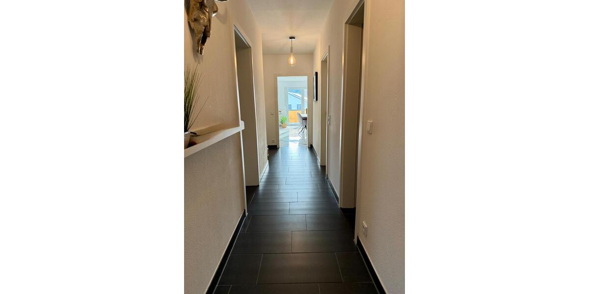 Dachgeschoßwohnung Ingelheim am Rhein - 4 Zimmer, 108 m&sup2;, 1.400&euro; | Angebot:25451377