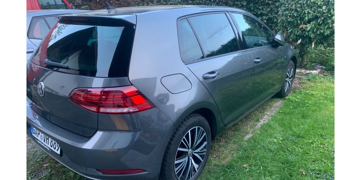 VW Golf 89.500 km 12.200 &euro; Garmisch-Partenkirchen 82467
