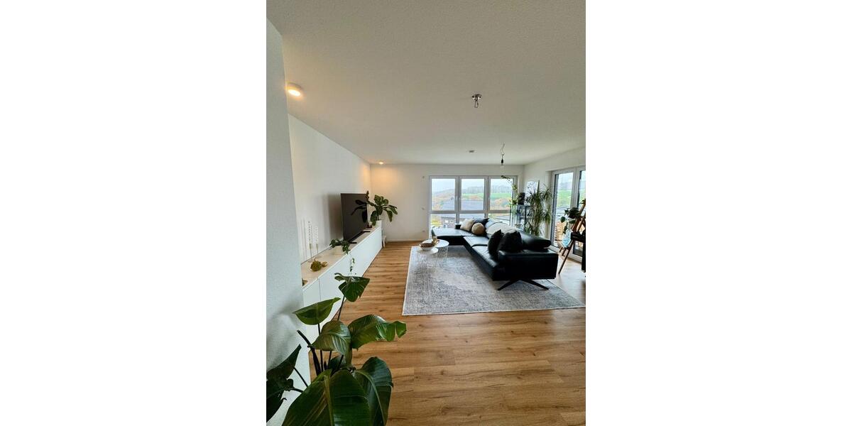 Etagenwohnung Roigheim - 4 Zimmer, 96 m&sup2;, 1.200&euro; | Angebot:26164677