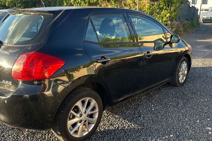Toyota Auris 108.000 km 3.500 &euro; Fürth 90763