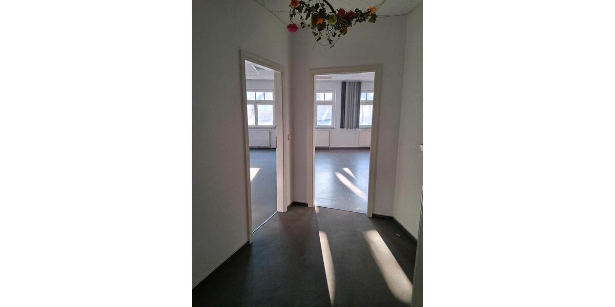 Gewerbeobjekt Bernburg (Saale) - 1.400&euro; | Angebot:26086266