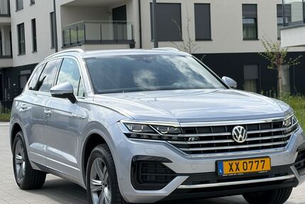 VW Touareg 152.500 km 33.999 &euro; Trier 54290
