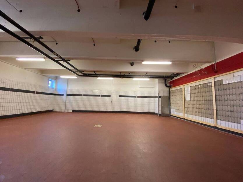 Hallen-Industriefläche in Berlin