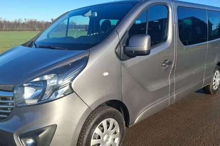Opel Vivaro 136.775 km 18.200 &euro; Bückeburg, Stadt 31675