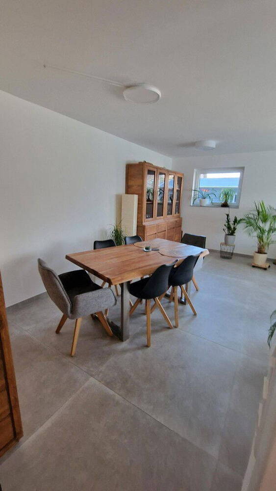 Moderne Doppelhaushälfte 141 qm - 6 Zimmer - mit kl. Garten - Neubau - provisionsfrei