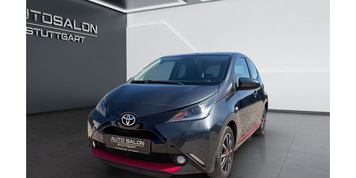Toyota Aygo (X) 150.000 km 4.990 &euro; Nufringen 71154