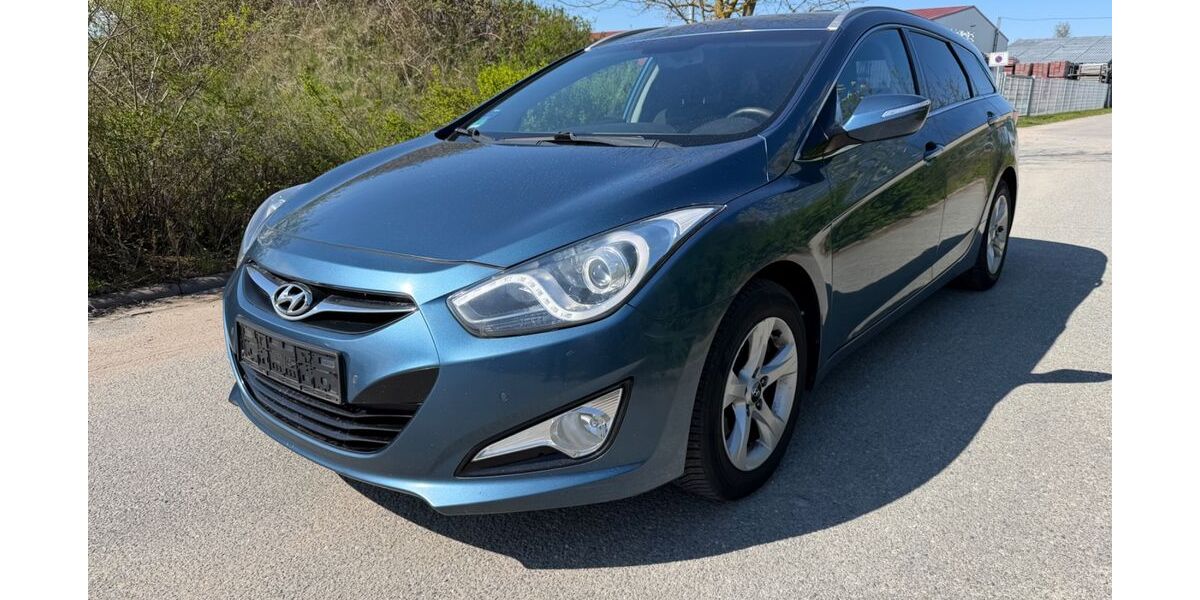 Hyundai i40 281.300 km 5.200 &euro; Rastow 19077