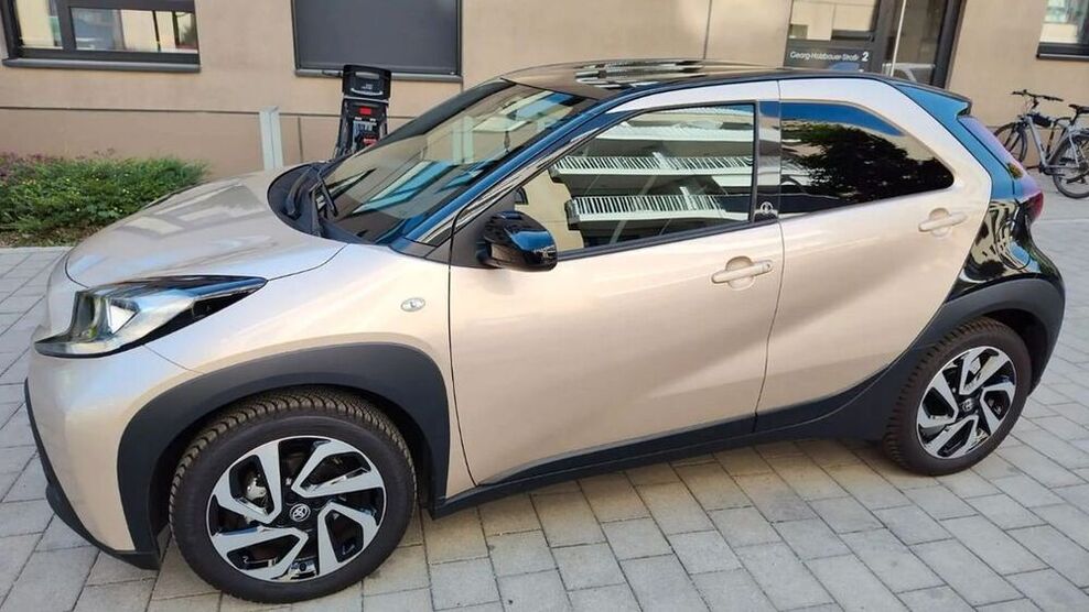 Aygo (X)