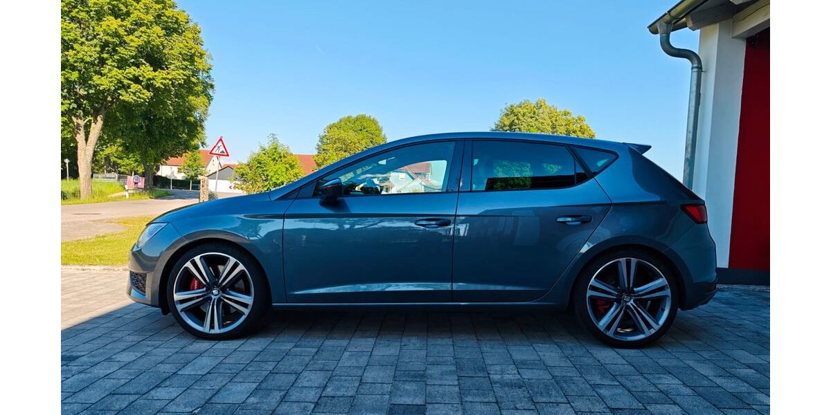 Seat Leon 111.000 km 16.200 &euro; Langquaid 84085