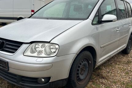 VW Touran 297.458 km 999 &euro; Berlin Wilmersdorf 10715