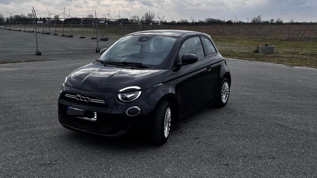 Fiat 500e 75.500 km 10.900 &euro; Cuxhaven 27478