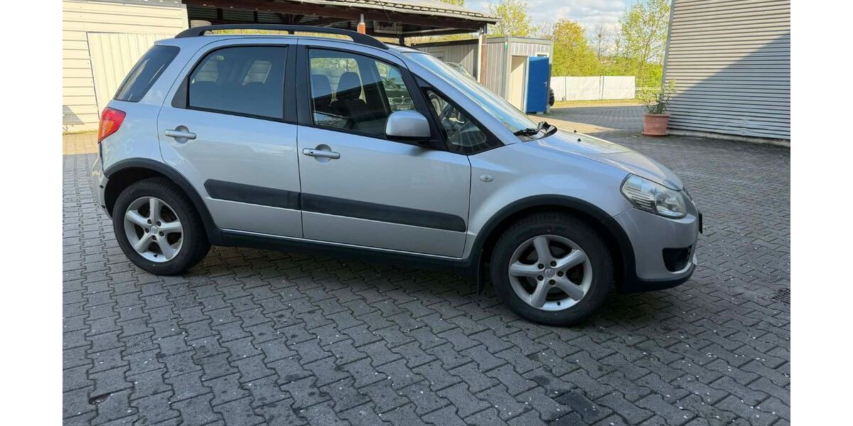 Suzuki SX4 117.976 km 3.999 &euro; Passau 94036