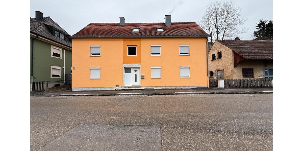 Einfamilienhaus Pfeffenhausen - 7 Zimmer, 244 m&sup2;, 2.000&euro; | Angebot:25300781