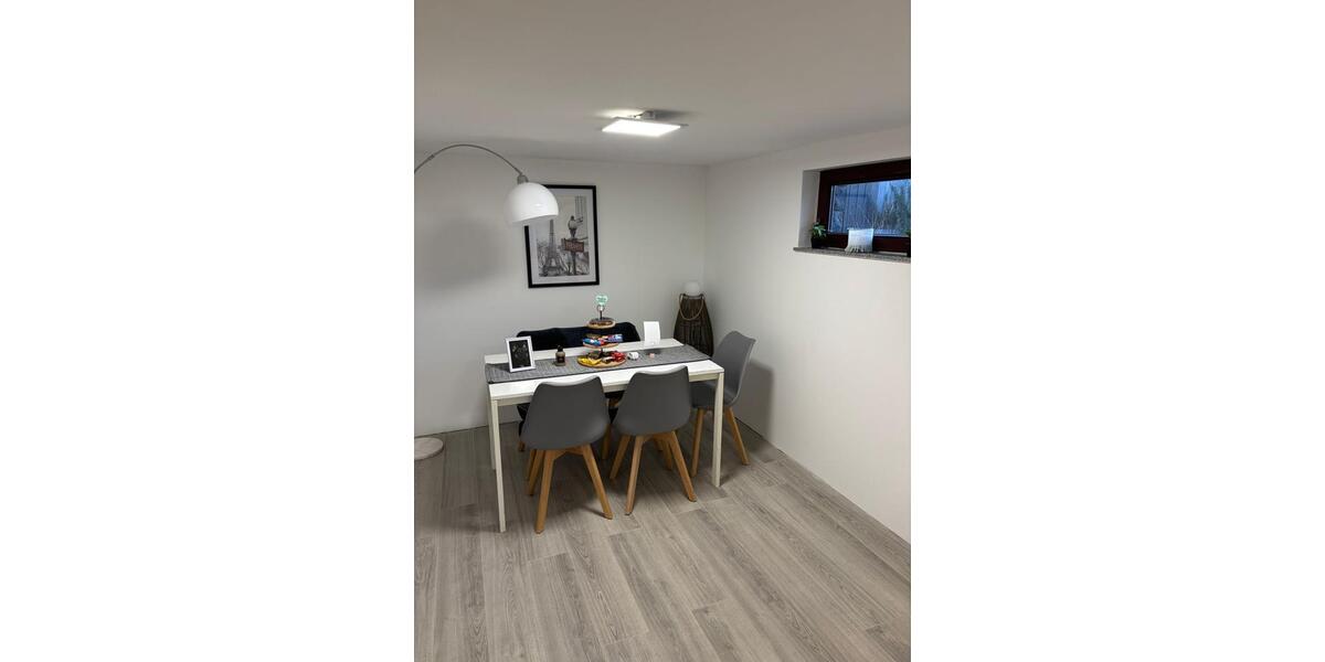 Etagenwohnung Überherrn - 3 Zimmer, 90 m&sup2;, 850&euro; | Angebot:25420795