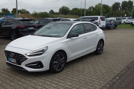 Hyundai i30 62.300 km 18.972 &euro; Rees 46459