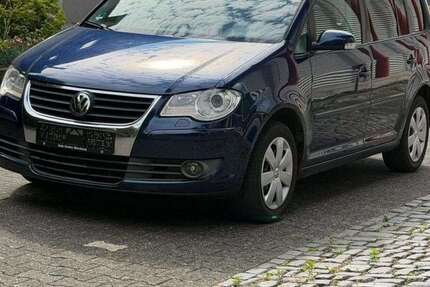 VW Touran 310.000 km 1.499 &euro; Paderborn 33100