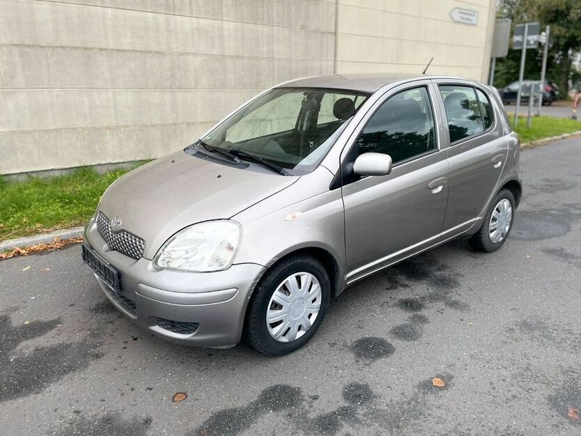 Yaris