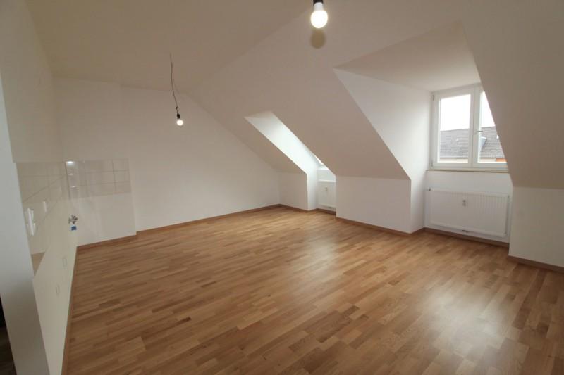 Dachgeschoßwohnung Dachau - 3 Zimmer, 87 m&sup2;, 1.527&euro; | Angebot:25387255