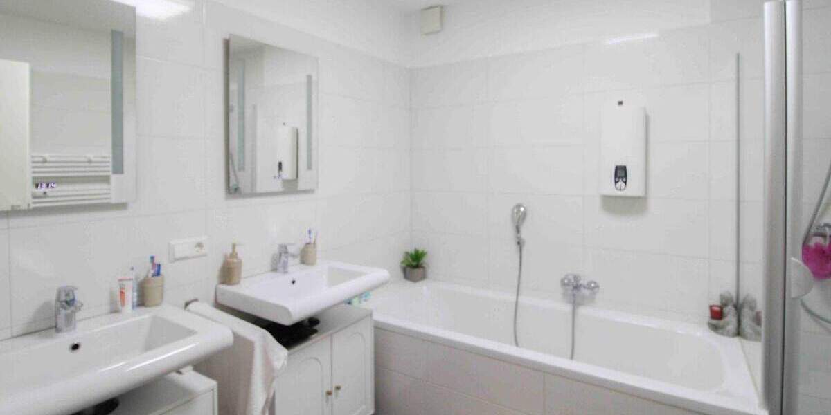 Etagenwohnung Neuenbürg - 3 Zimmer, 98 m&sup2;, 269.000&euro; | Angebot:25928961