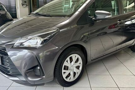 Toyota Yaris 54.940 km 11.999 &euro; Buxtehude 21614