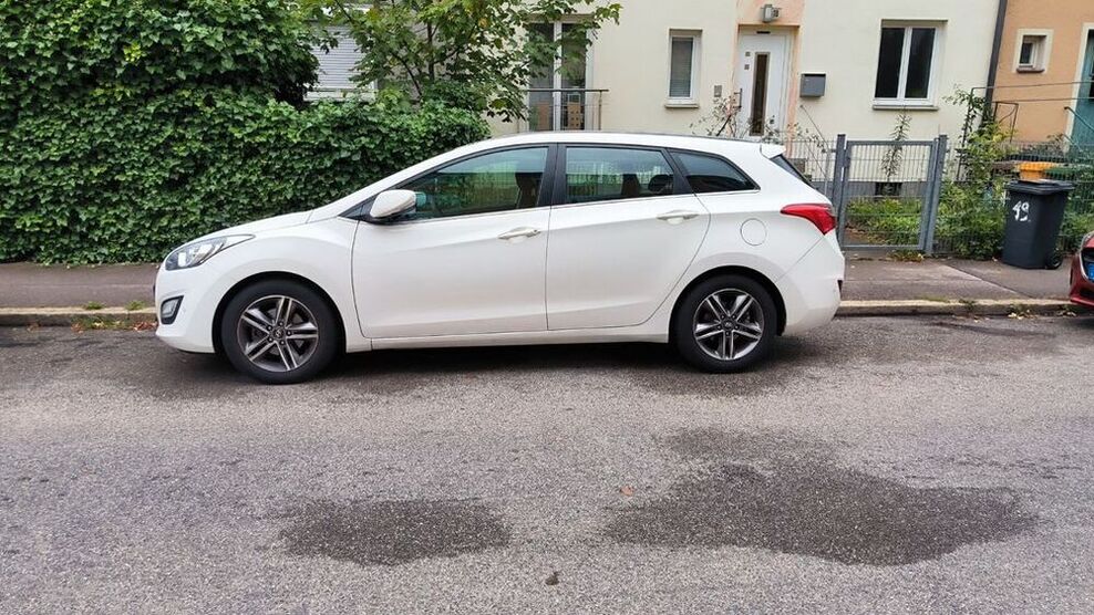 i30