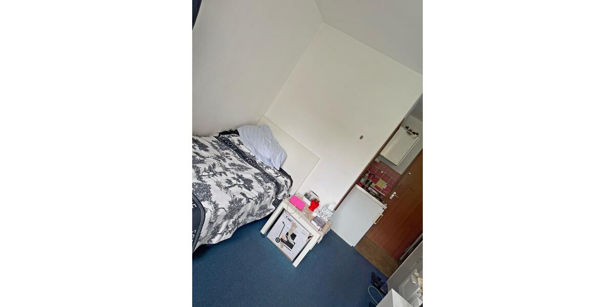 Erdgeschoßwohnung Kaiserslautern Betzenberg - 1 Zimmer, 20 m&sup2;, 400&euro; | Angebot:26412970