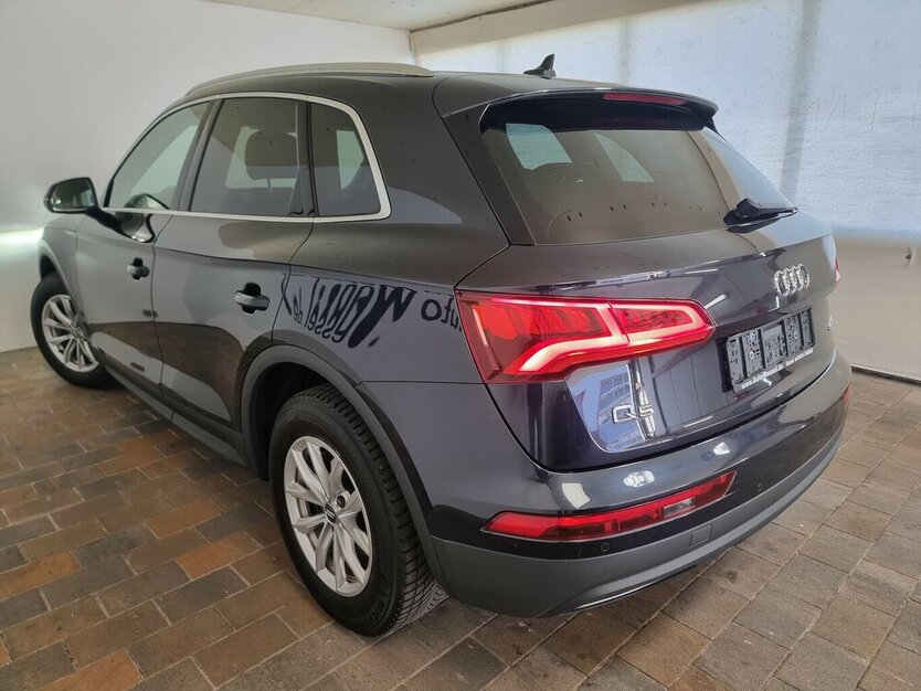Audi Q5 2.0 TDI LED Leder Connectivity Schalter 112.700 km 25.450 € Garrel 49681