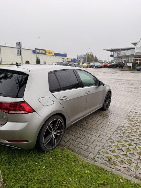 VW Golf 136.000 km 10.000 € Löbau 02708