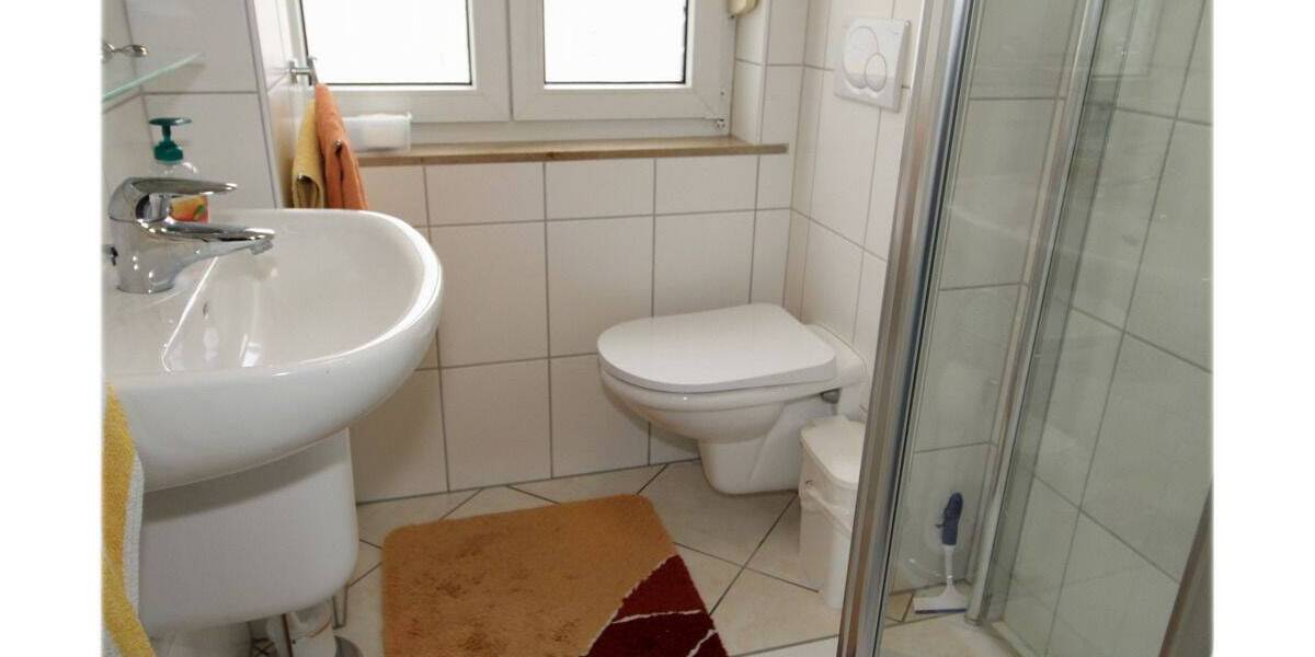 Reihenmittelhaus Korbach - 8 Zimmer, 103 m&sup2;, 164.000&euro; | Angebot:26844089