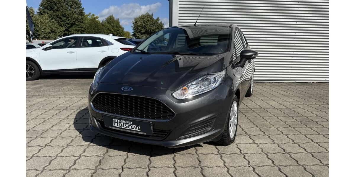 Ford Fiesta 68.819 km 10.890 &euro; Stade 21684